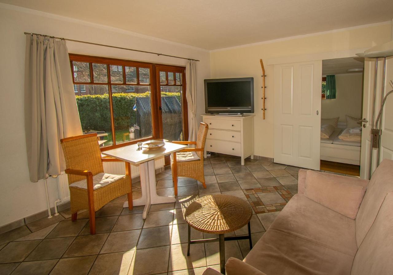 Inselhotel Kapitaen Tadsen / Amrum 네벨 외부 사진